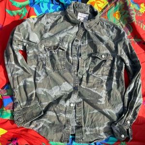 Forever 21, Camouflage Shirt Jacket, Denim like fabric, good condition.